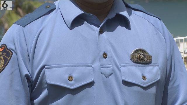 警察官の“ポロシャツ制服”　和歌山・白浜署で試験運用スタート　来年度からの本格導入を検討
