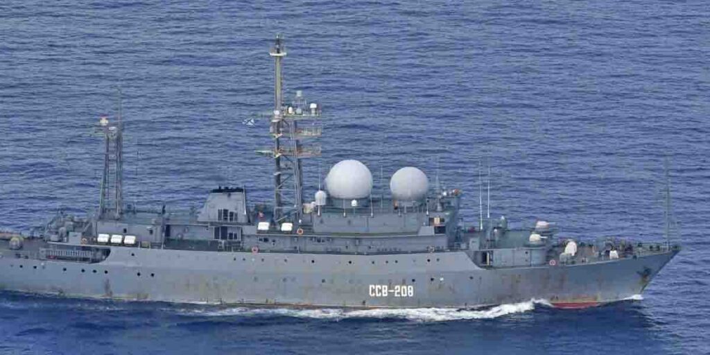 ロシア海軍ヴィシニャ級情報収集艦「クリルィ」、津軽海峡を西進　海自「すおう」が警戒監視 | フネコ - Funeco