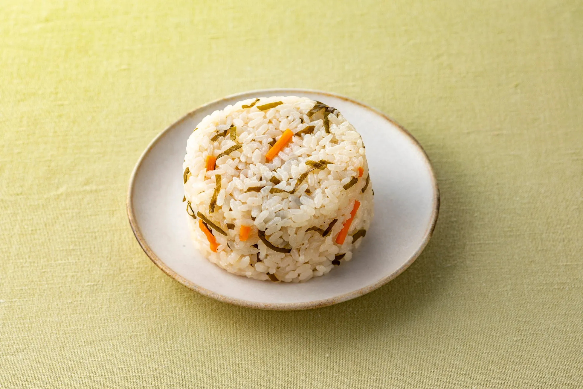 鶏ごぼう味めしおむすび