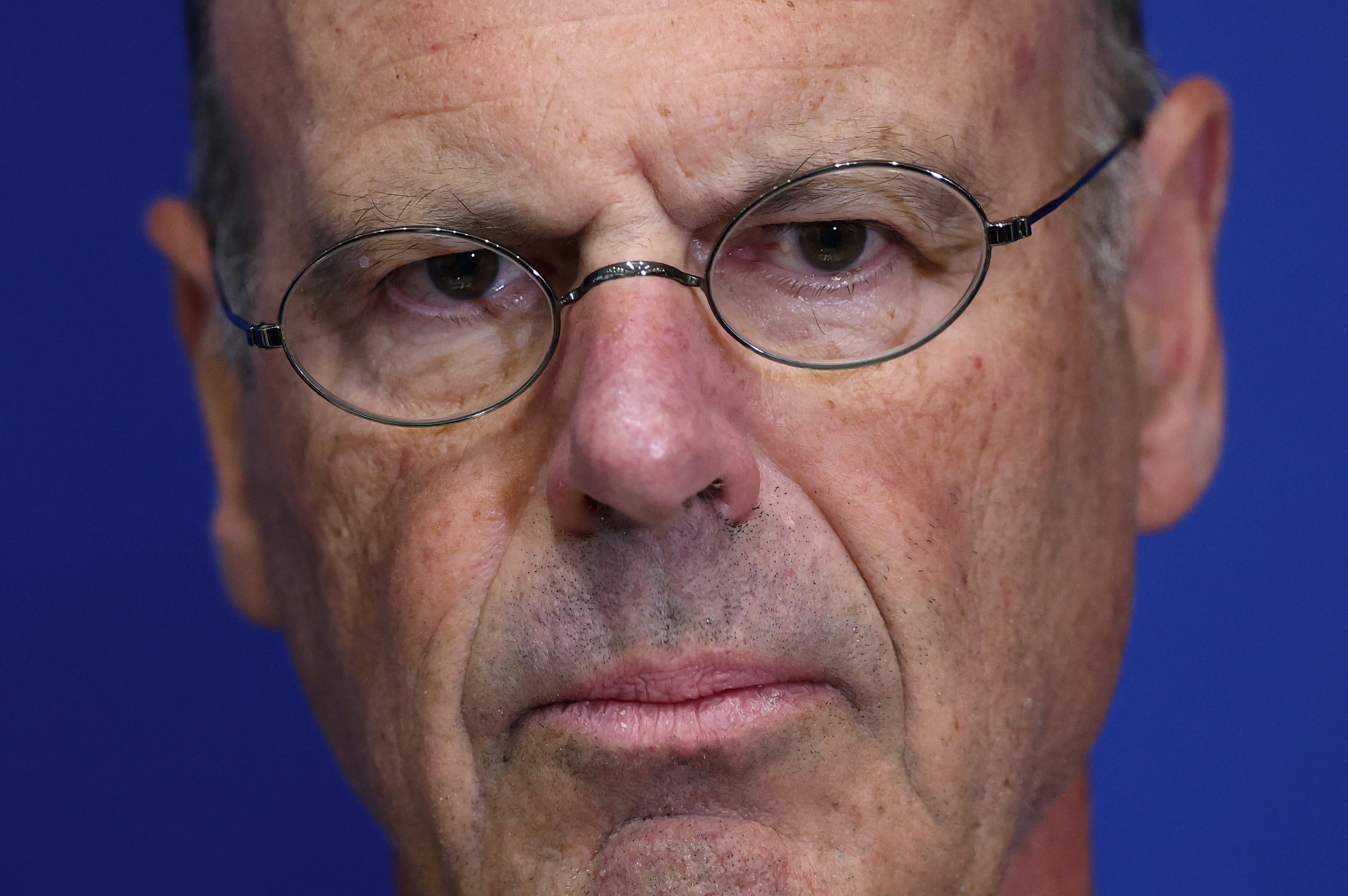 仏政権崩壊の可能性、財政次第でＩＭＦ介入のリスク、財務相が警告