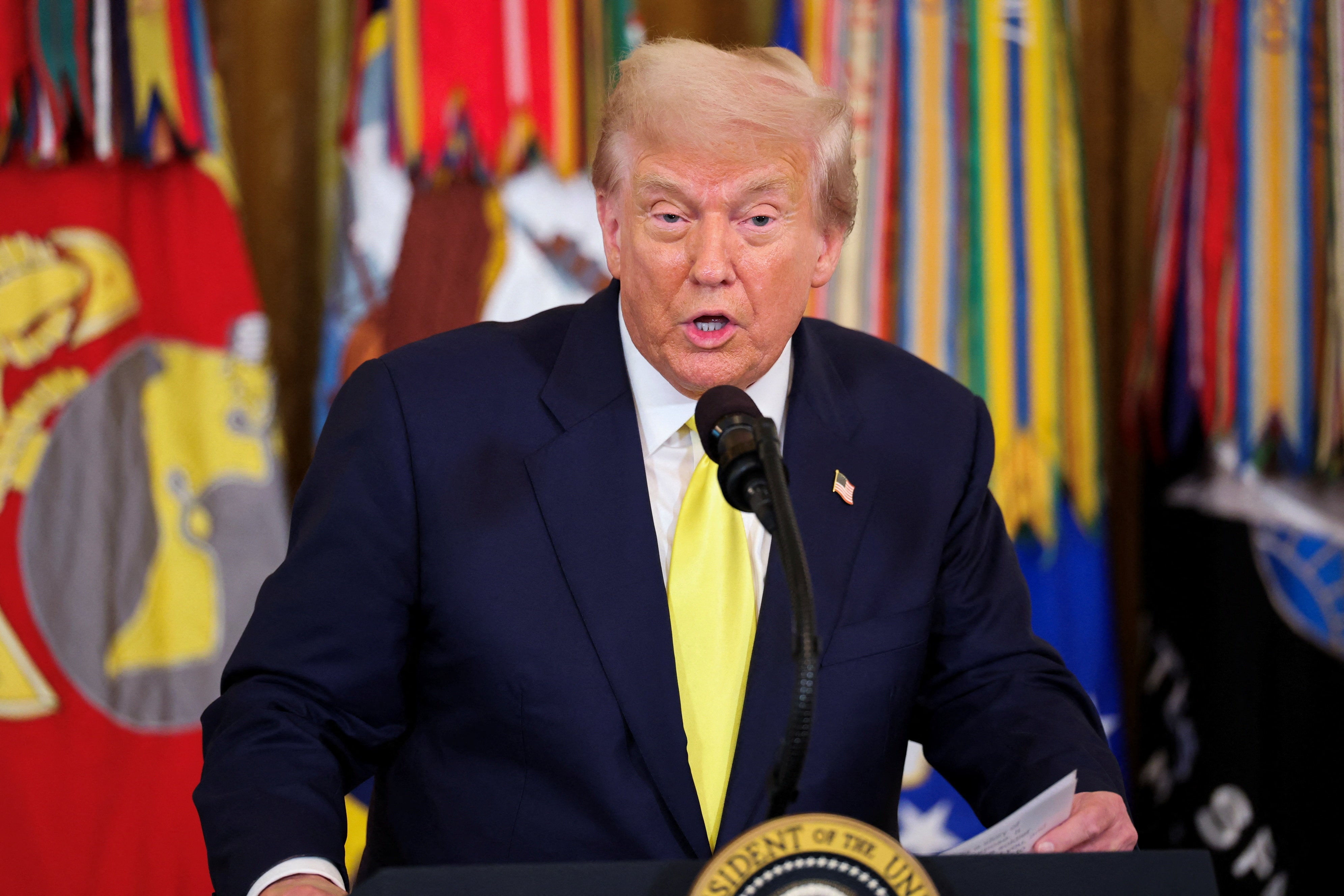 米、補助金支給の承認厳格化　トランプ氏が大統領令署名