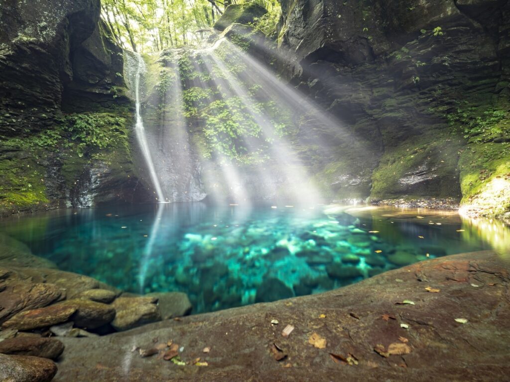 夏に行きたい「栃木県の穴場秘境」ランキング! 2位「おしらじの滝」、1位は?【2025年調査】 – All About ニュース 夏に行きたい「栃木県の穴場秘境」ランキング! 2位「おしらじの滝」、1位は?【2025年調査】 - All About ニュース