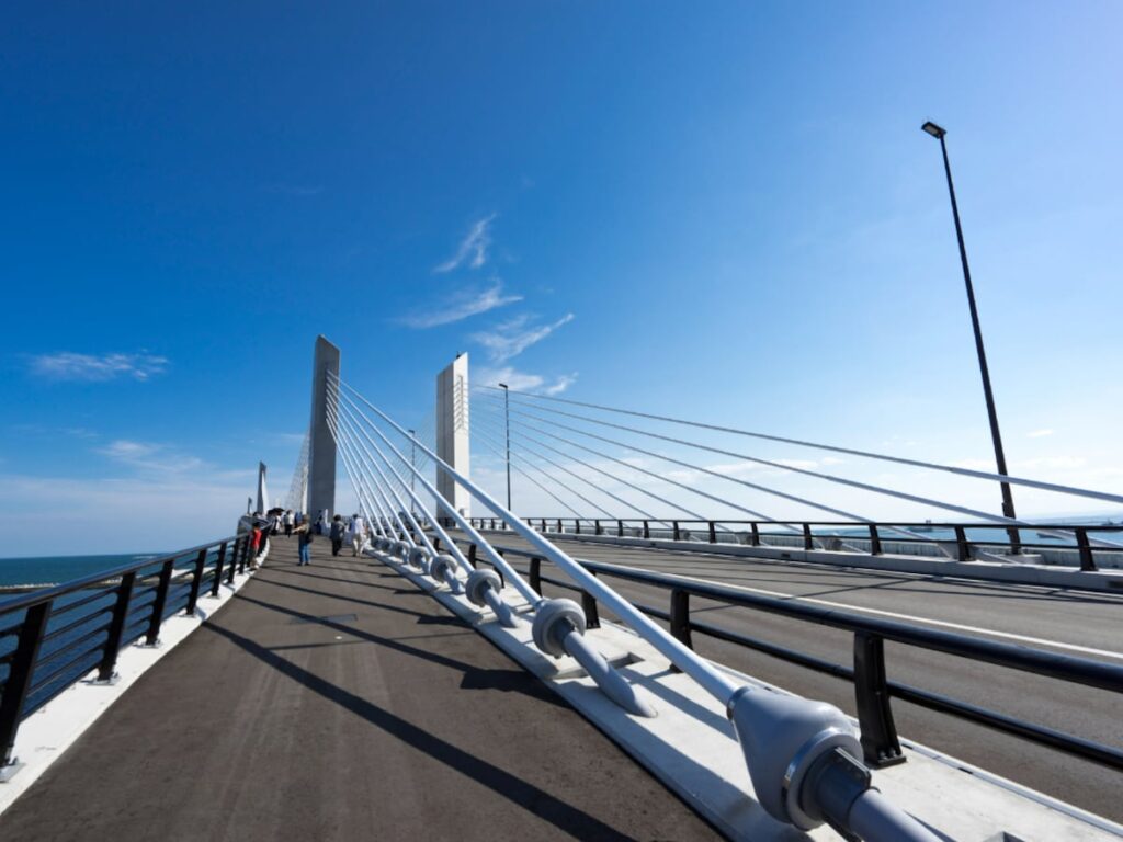 夏に行きたい「福島県の絶景ドライブスポット」ランキング！ 2位「小名浜マリンブリッジ周辺ルート」、1位は？ - All About ニュース