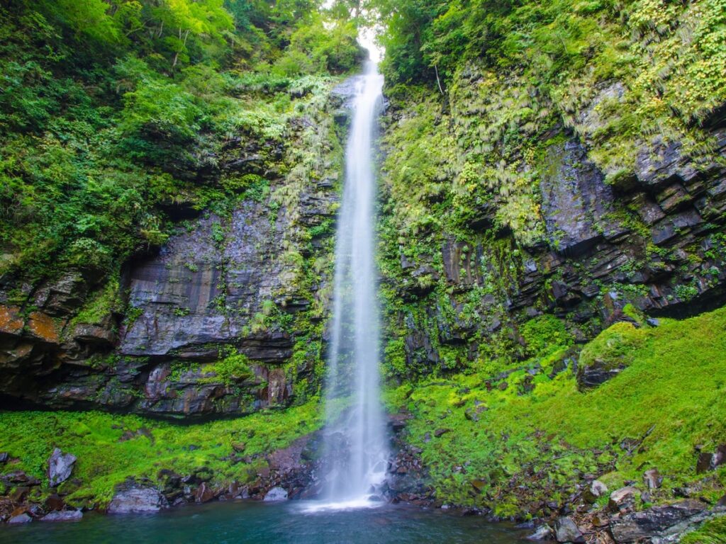 夏に行きたい「岐阜県の穴場秘境」ランキング! 2位「阿弥陀ヶ滝」を抑えた1位は? – All About ニュース 夏に行きたい「岐阜県の穴場秘境」ランキング! 2位「阿弥陀ヶ滝」を抑えた1位は? - All About ニュース