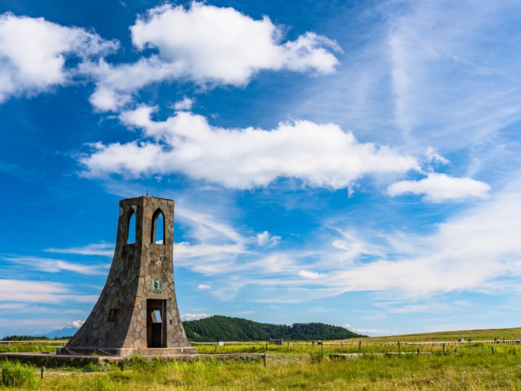長野県で「夏に行きたい穴場の温泉地」ランキング! 同率2位「秋山郷」「美ヶ原高原温泉」、1位は?【2025年調査】 – All About ニュース 長野県で「夏に行きたい穴場の温泉地」ランキング! 同率2位「秋山郷」「美ヶ原高原温泉」、1位は?【2025年調査】 - All About ニュース