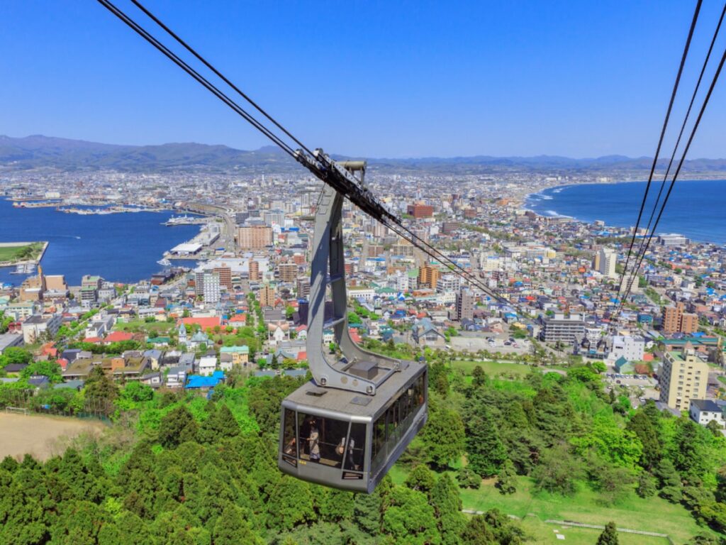 森林浴の森百選で行ってみたい「北海道・東北の森林浴スポット」ランキング！ 2位「函館山」、1位は？ - All About ニュース