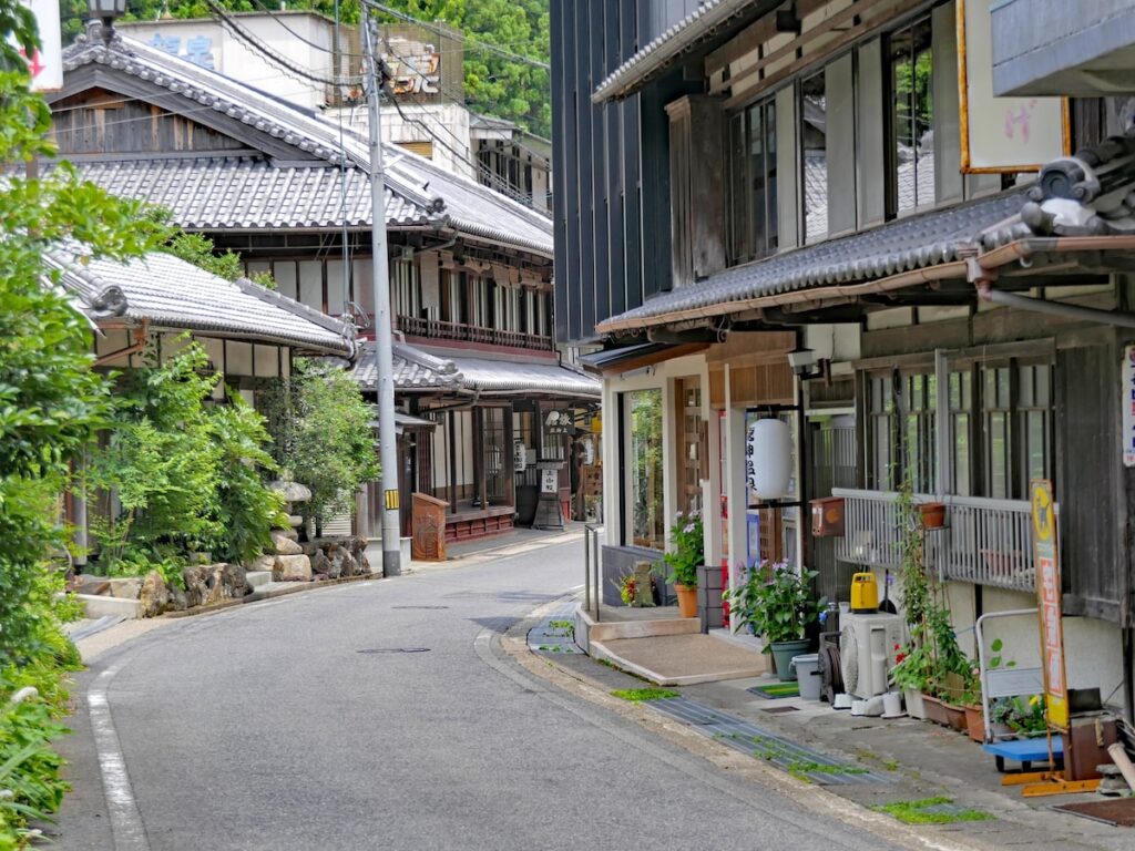 名湯百選で行ってみたい「和歌山県の温泉」ランキング！ 2位「龍神温泉」を抑えた1位は？ - All About ニュース