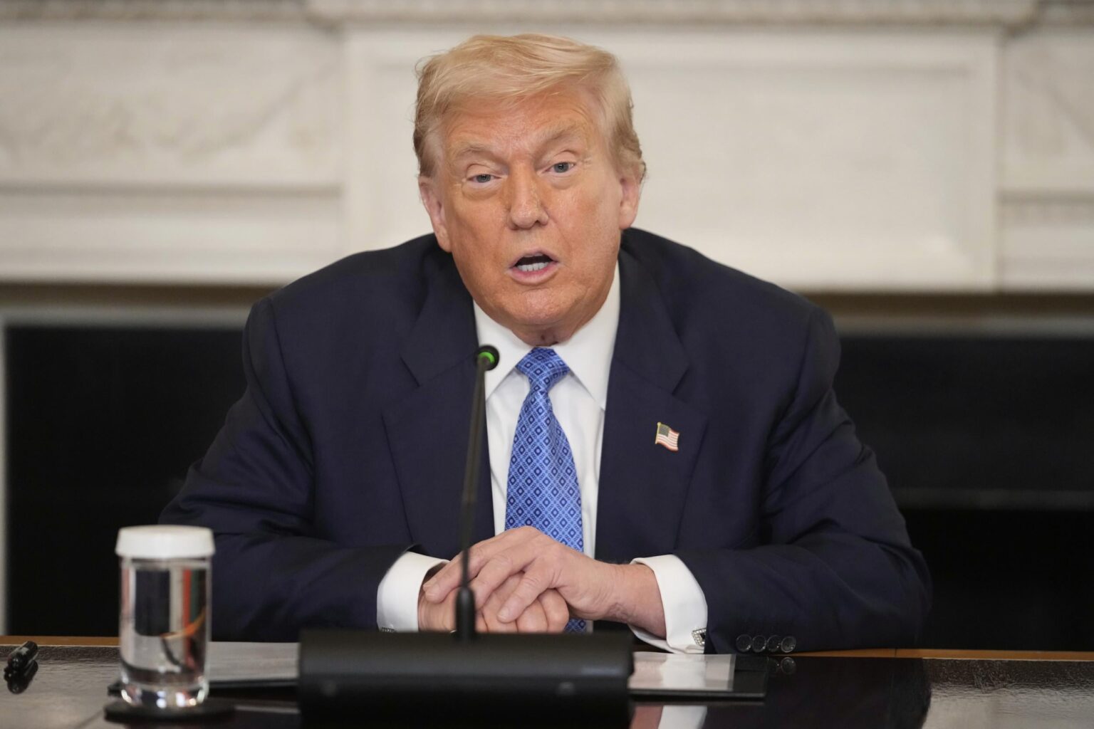 トランプは、ロシア、ウクライナの間に「領土の交換」があると言います