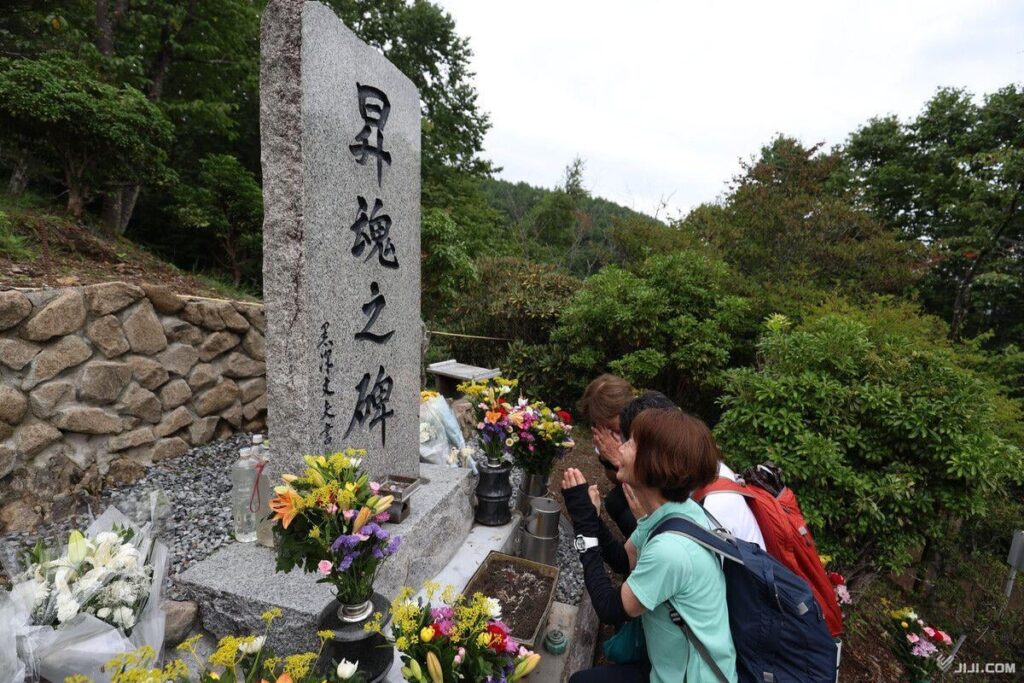 御巣鷹の記憶、次世代へ 「伝えていきたい」―慰霊登山、群馬県上野村・日航機墜落４０年