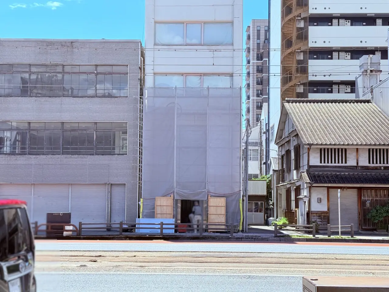 2025年11月1日にオープン予定の「パンとエスプレッソと土佐喫茶」の周辺の様子