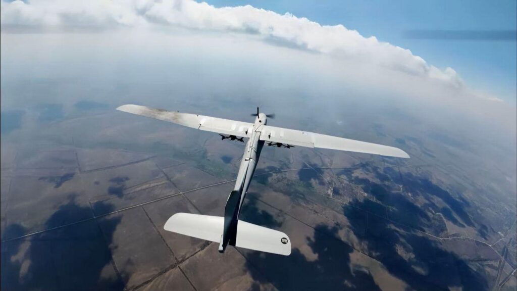 ウクライナはFPVを初めて運んでいるロシアのオーラン「マザードローン」を撃ち落とす、と軍は言う