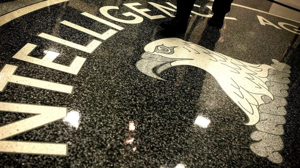 ドナルド・トランプは、CIAの最も上級のロシアのアナリストの一人を一掃しました
