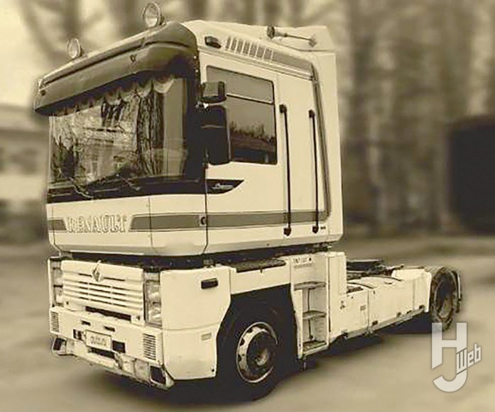 ルノー AE500 マグナム スーパーデカール仕様