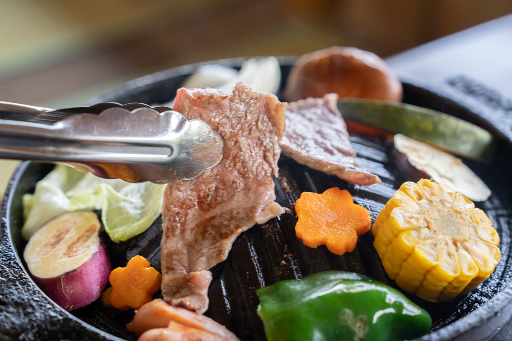 観光農園「みどり農園」　BBQをしている画像