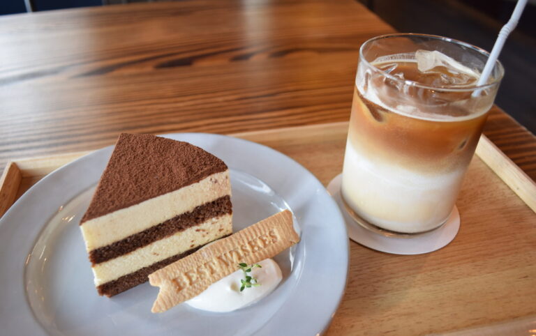 【BEST WISHES】カフェと音楽が繋がるお店がオープン│LOG OITA