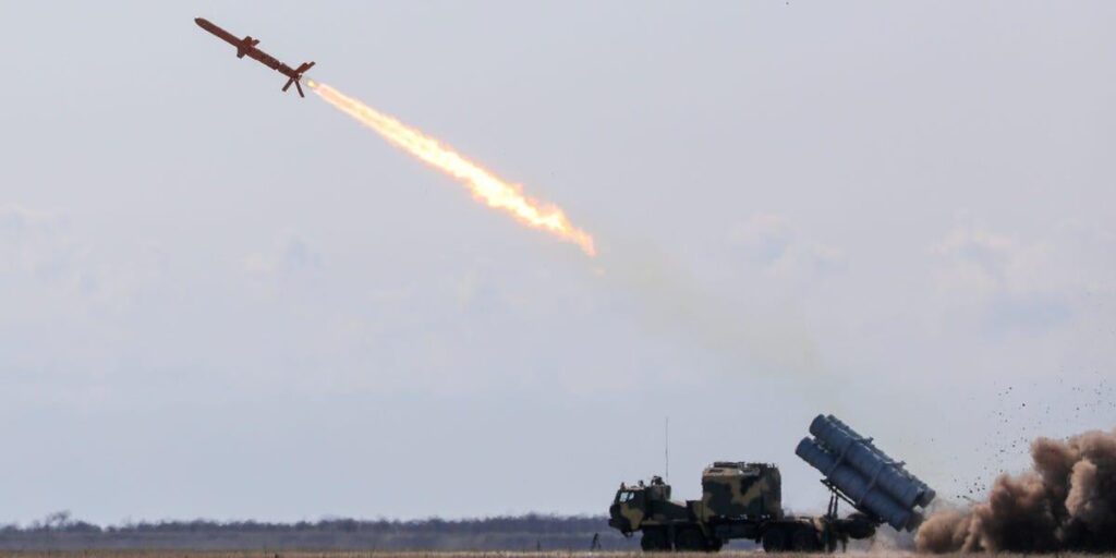 ウクライナは現在、米国の承認なしにロシアに深く入るための独自の武器を持っています、とゼレンスキーは言います