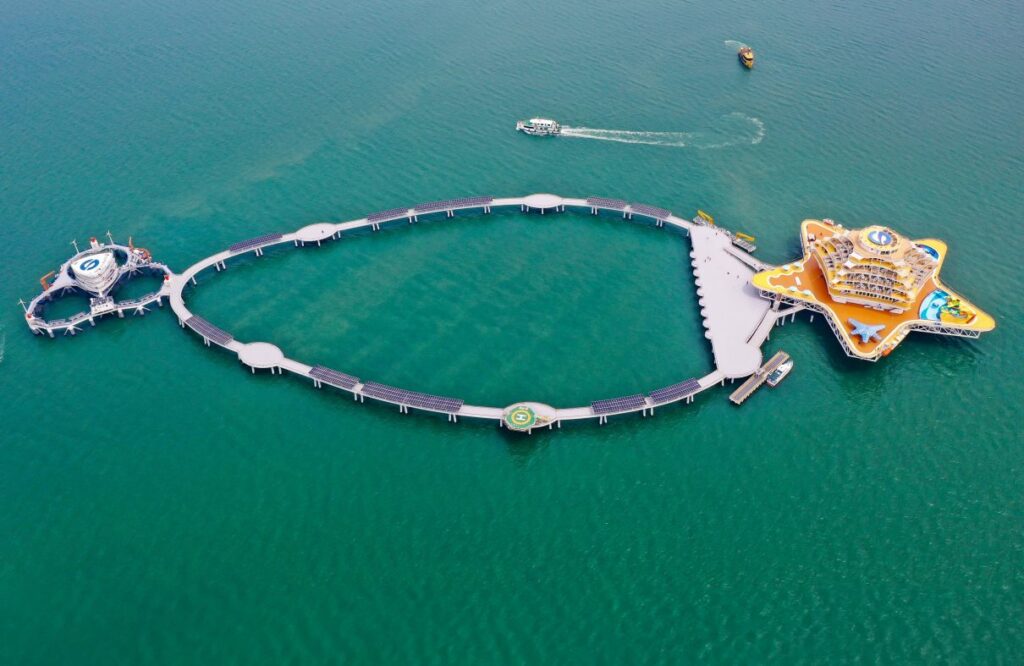 MIT Tech Review: 海に浮かぶ巨大施設、 中国が進めるスマート海洋牧場の野望
