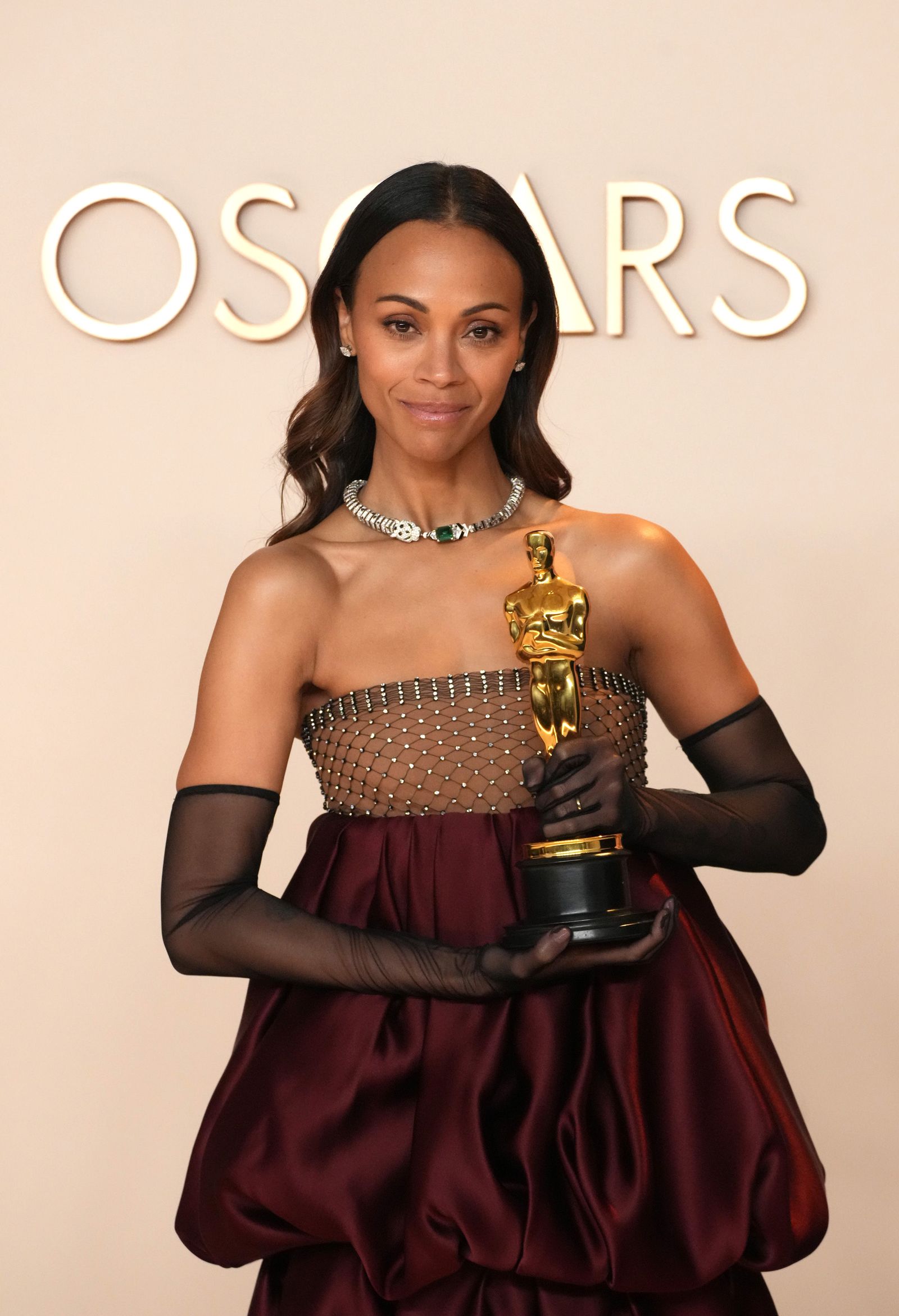 ゾーイ・サルダナ、でアカデミー賞Zoe Saldana at the 97th Oscars held at the Dolby Theatre on March 2 2025 in Hollywood California.