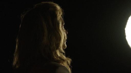 10年後、Astrid Holleederは日陰を残します。