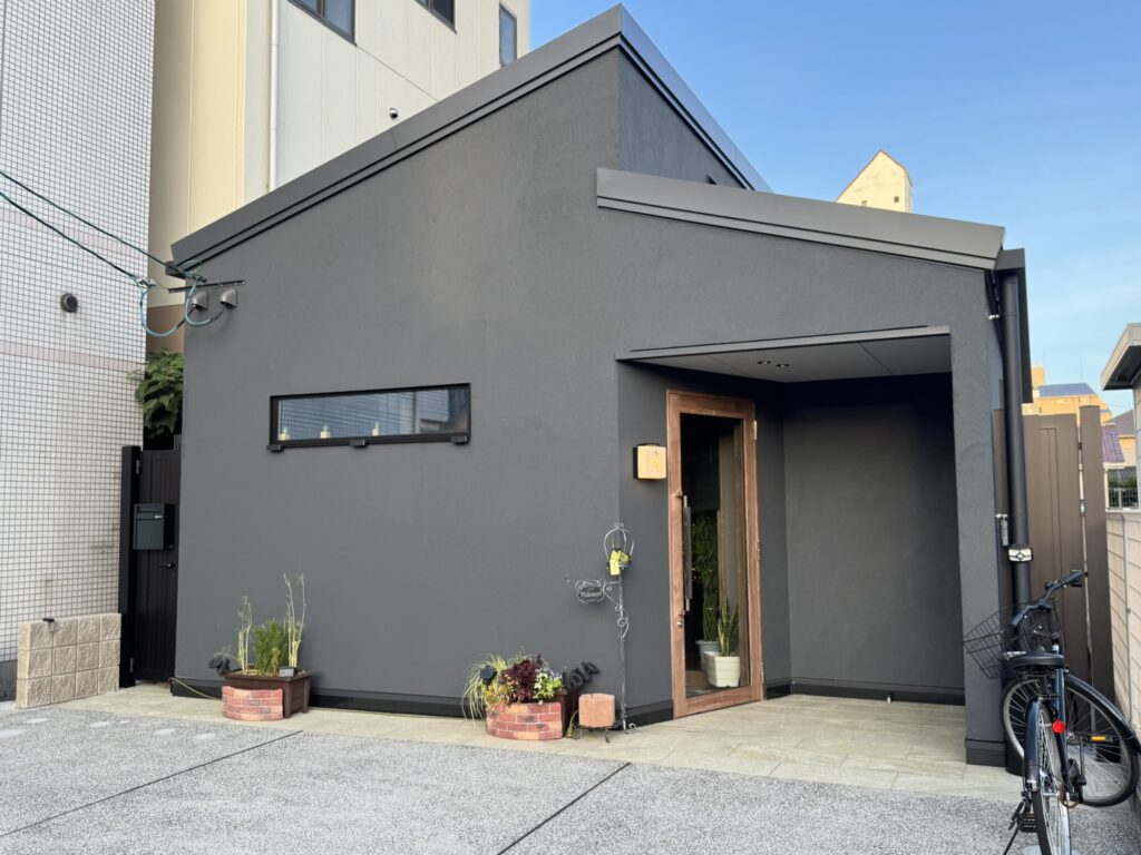 「鉄板酒家幸のり」店舗外観写真