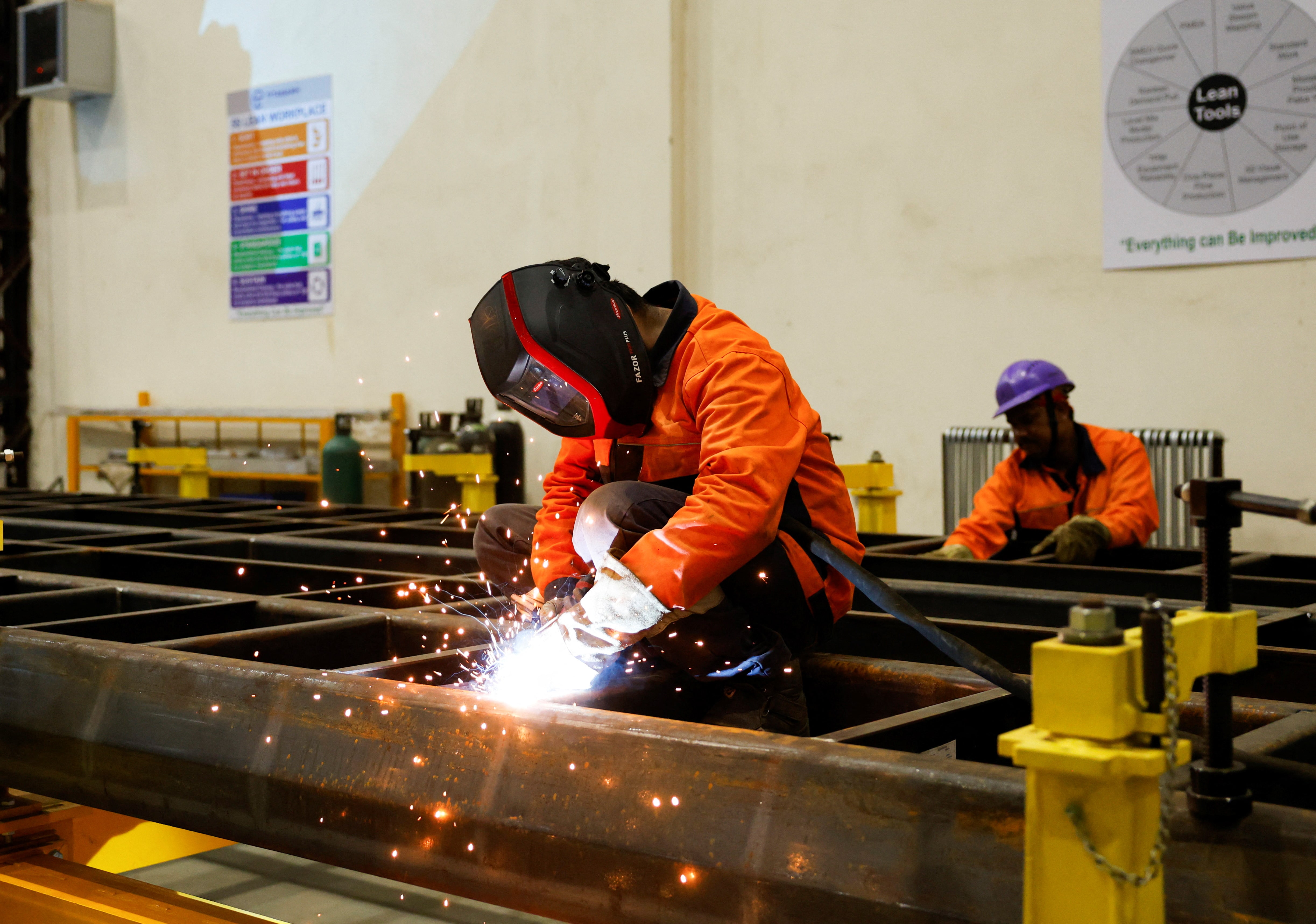 インド経済、年8％成長必要　地政学的不確実性の中＝財務省