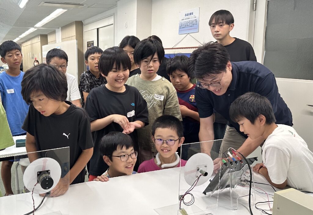 小学生に半導体産業の魅力伝える　県LSIクラスター形成推進会議が講座 - 大分のニュースなら 大分合同新聞プレミアムオンライン Gate