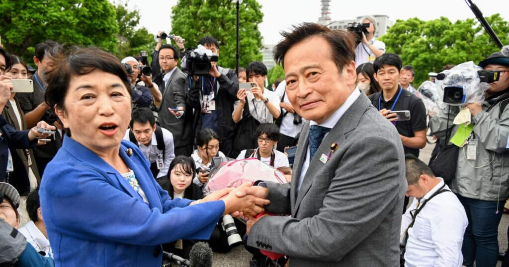 社民・ラサール石井氏「理想を掲げるお花畑で悪いか」初登院「石破さん辞めると極右政権」 - 産経ニュース