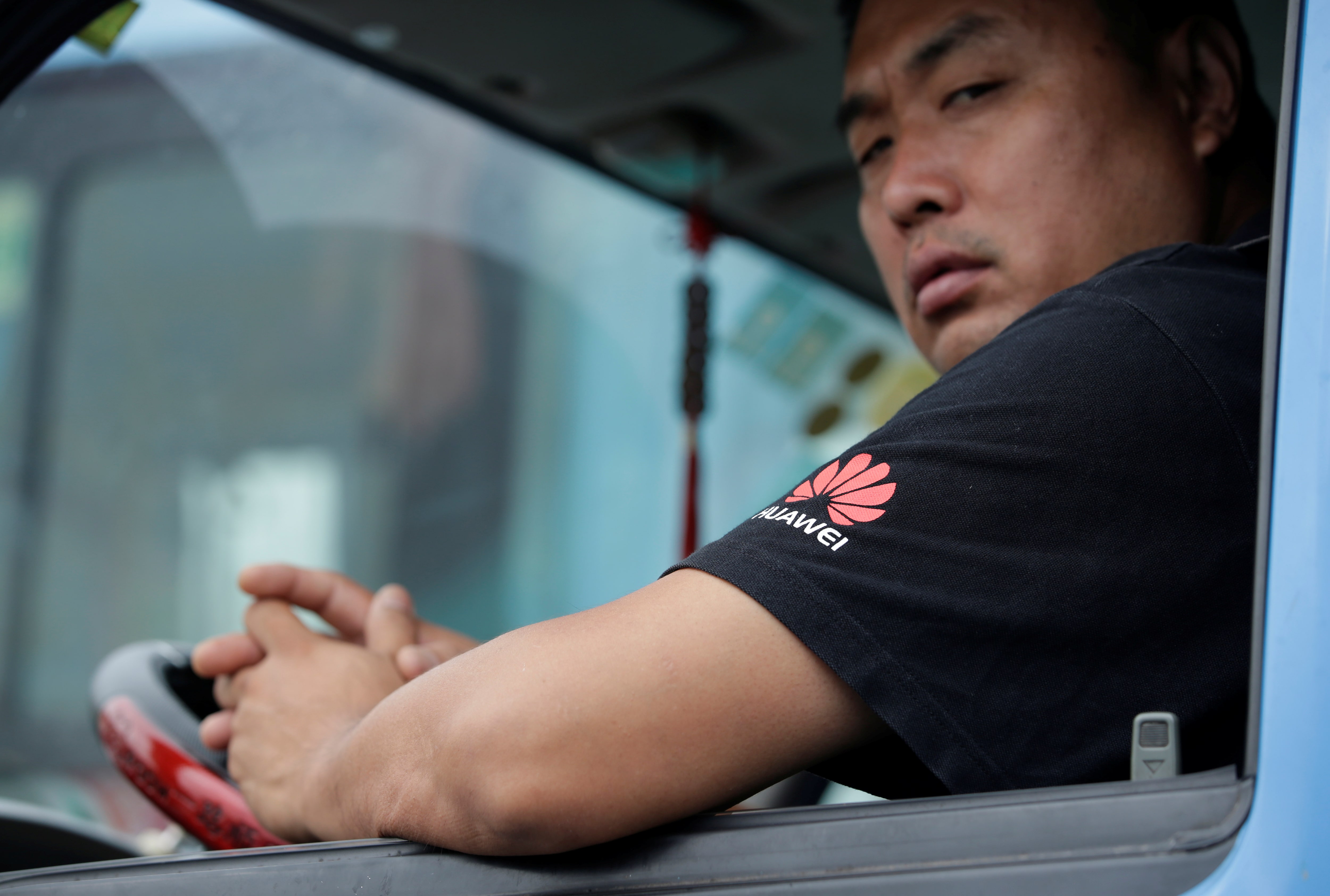 中国ファーウェイ、上期は32％減益　多額の研究開発支出を継続