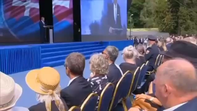 Pampresidentが難破船を去った（染色）