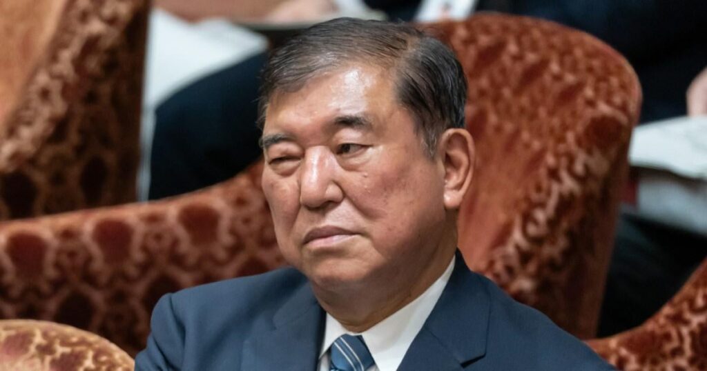 石破首相「戦後80年談話」強行で、自民党崩壊まっしぐら…どう転んでも政局不安になる「これだけの理由」―「最後の謝罪」を狙った安倍談話