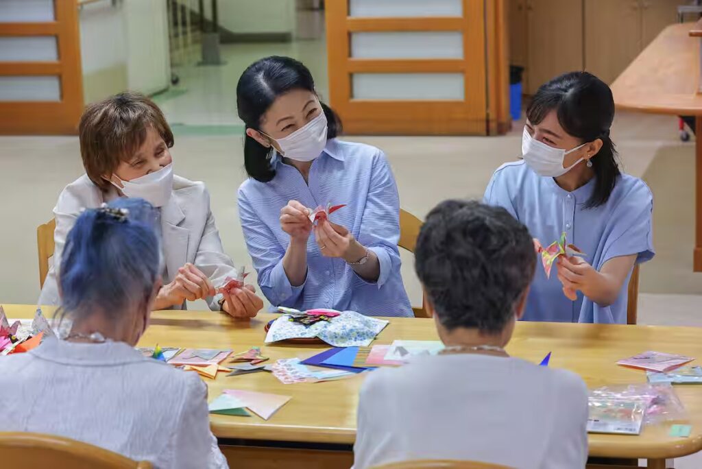 天皇陛下、ペルーの大統領とご会見 紀子さまと佳子さま、広島県ご訪問 | JAPAN Forward P3UWZC634VJSFPABNBIVNNHDT4