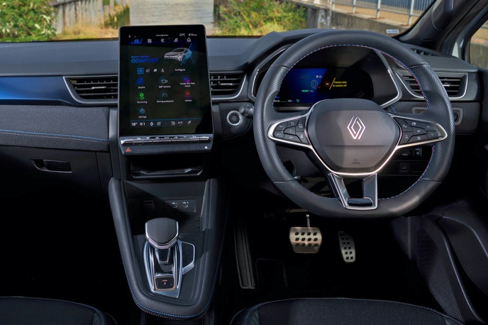 ルノー・シンビオズ E-テック145 アイコニック・エスプリ・アルピーヌ（英国仕様）