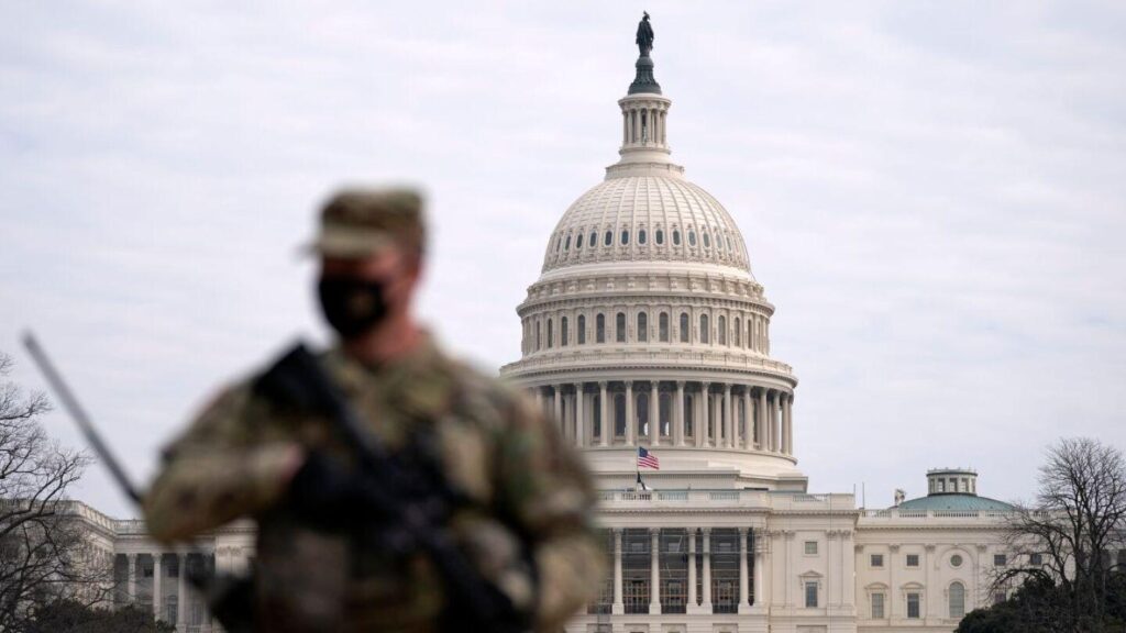 ディスカッションスレッド：トランプ大統領は、DC警察を連邦管理下に置き、国家警備隊の配備に関する記者会見を開催します