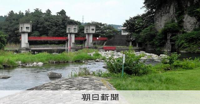 川に流された3歳児、警察官が心臓マッサージして意識取り戻す 栃木