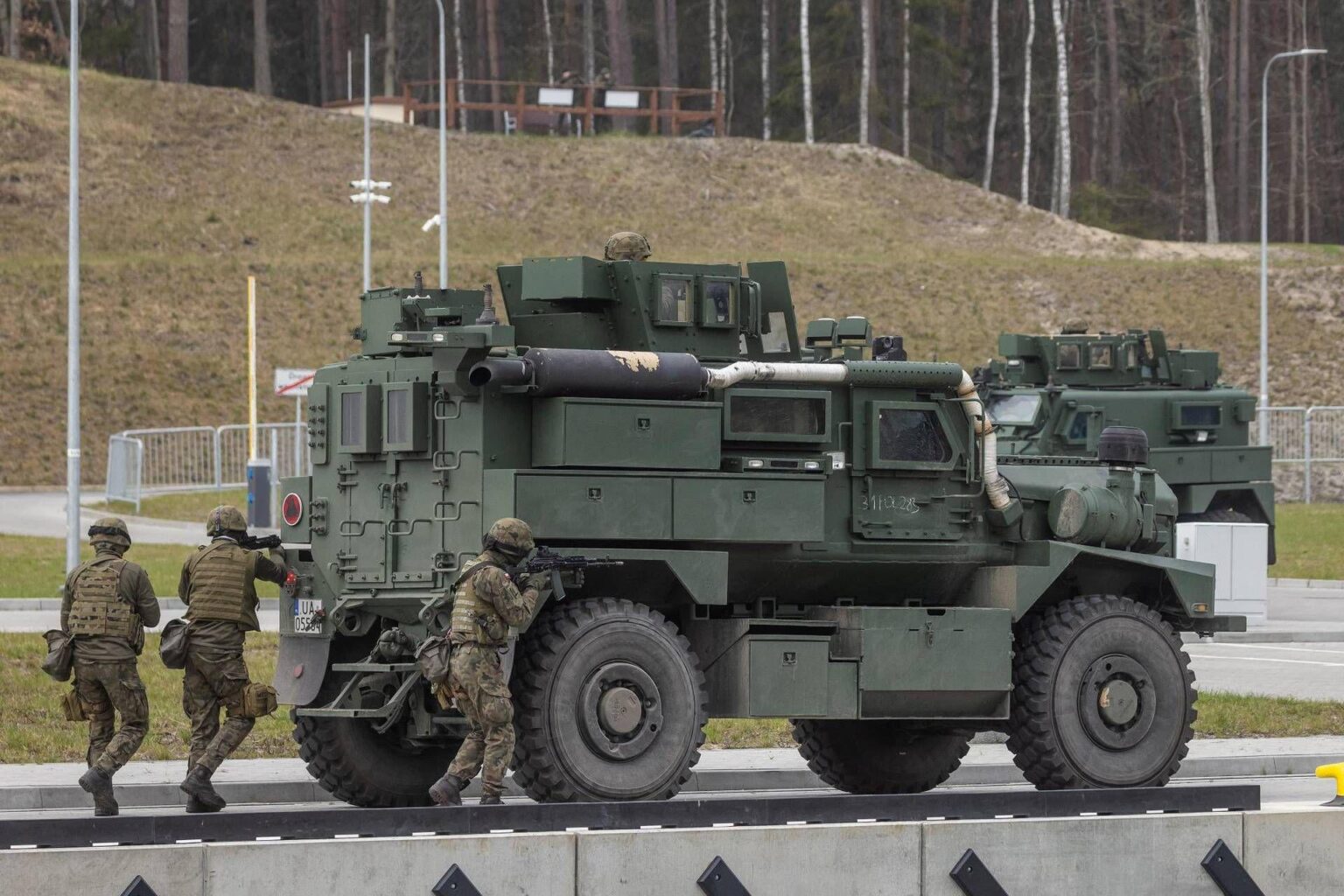 ロシアのドローンは、ワルシャワのウクライナ国境から120kmのポーランドで爆発します：「モスクワのもう一つの挑発」