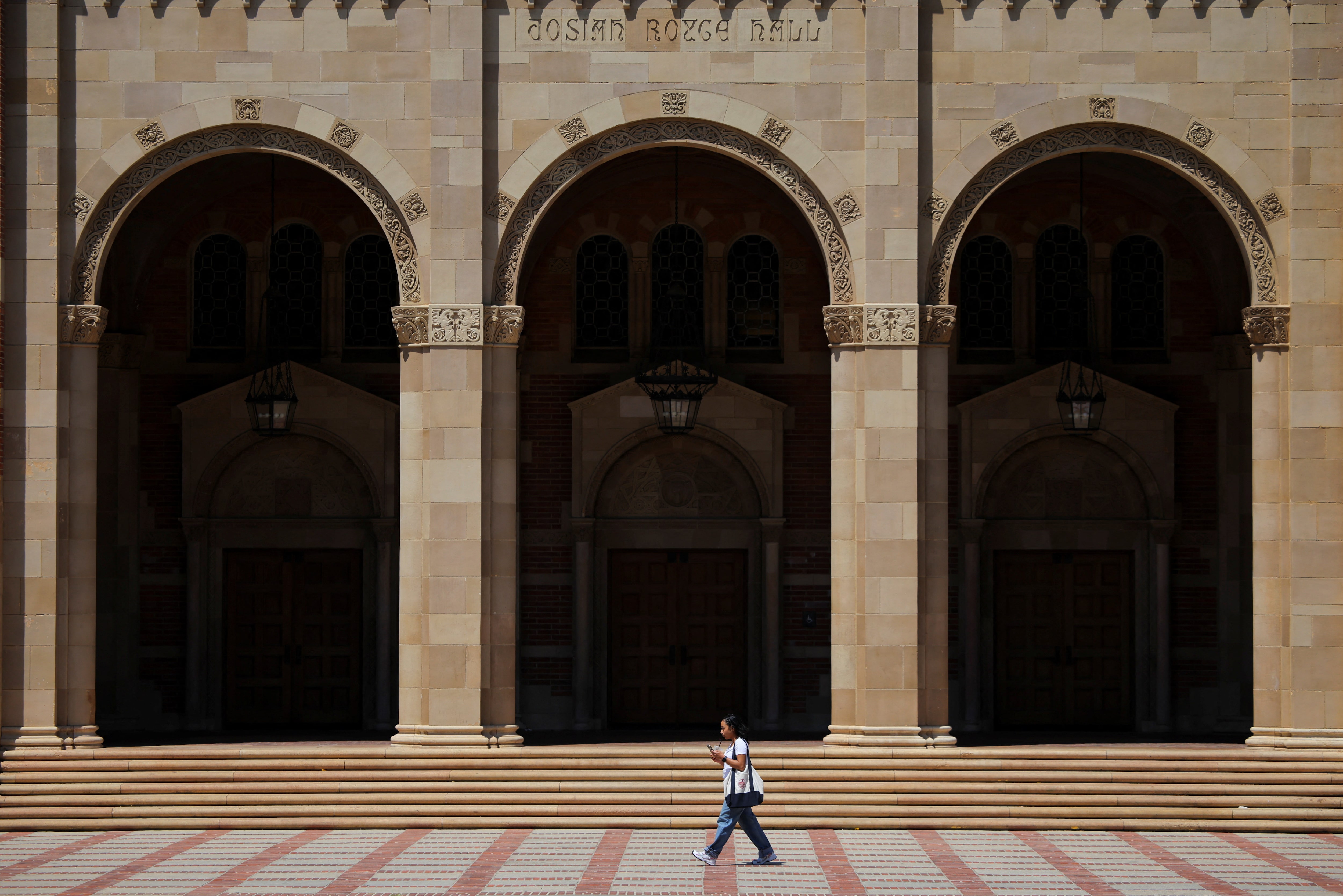 UCLA助成金凍結、連邦地裁が政権側に一部復活命じる判決