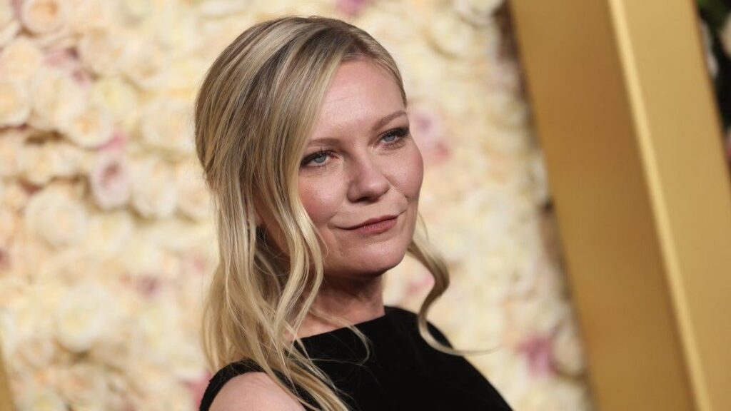 Kirsten Dunstは、「みんな」が何十年も彼女の名前を間違っていると言います：「私はあきらめます」