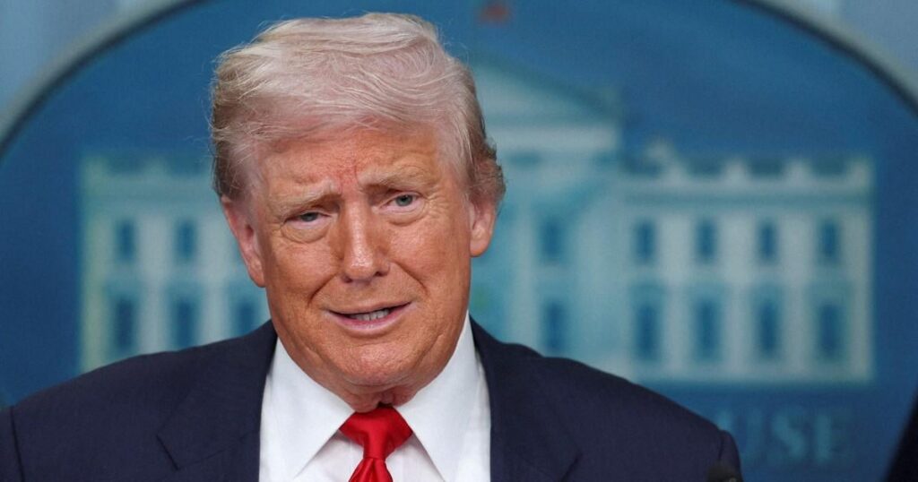 トランプ氏、首都に州兵派遣表明　犯罪が「制御不能」　統計上は減少 | 毎日新聞