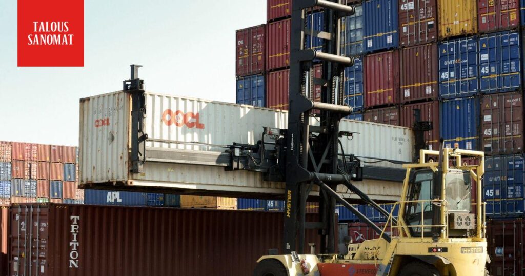 OPは、来年の活発な経済成長を予測して、経済学者は消費者価格のインフレが約2％で安定すると考えています。