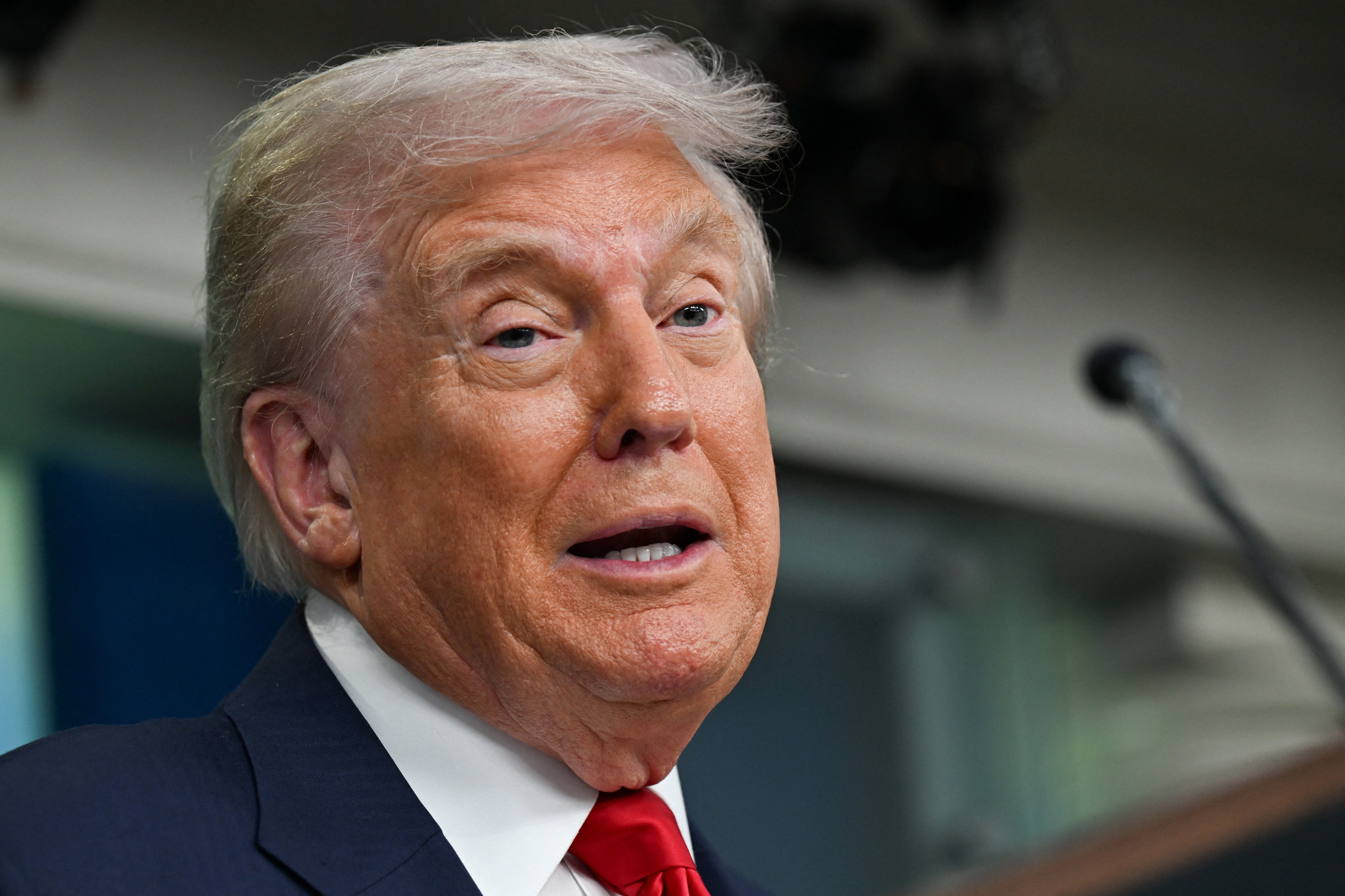 米国でさらに1000万人が無保険に、大型減税成立で議会予算局推計