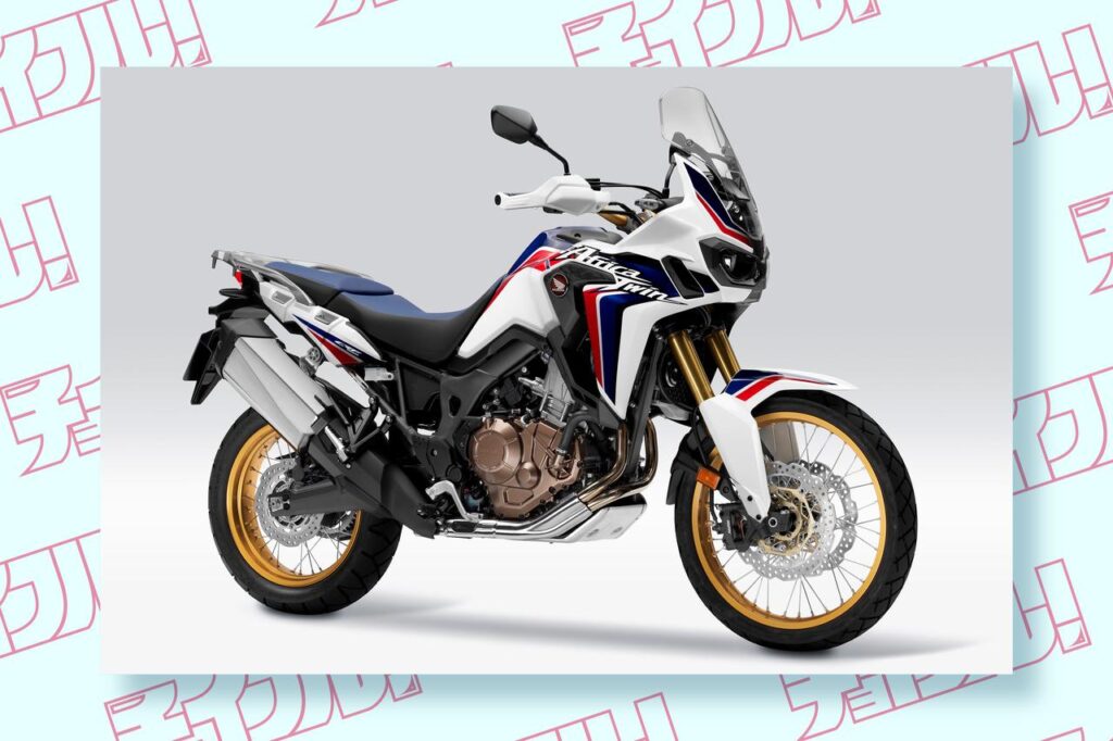 ロマン溢れる1000cc級大型アドベンチャーバイクに中古のホンダ『CRF1000Lアフリカツイン』という選択肢はどうだ⁉ 機能は減るけれど現実的に狙える価格かも？【チョイフル！中古バイク選びの参考書／CRF1000L Africa Twin（2016～2019）】 (1/2)