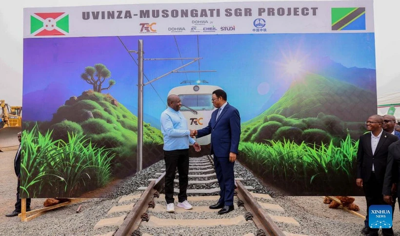 東アフリカ初の国境を越えた鉄道建設に20億ドル以上