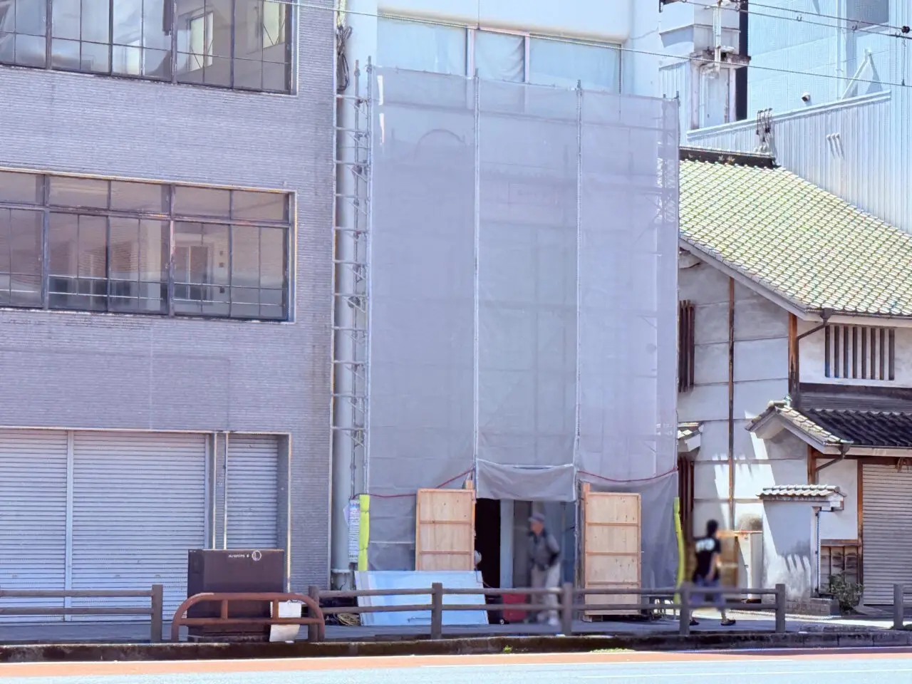 2025年11月1日にオープン予定の「パンとエスプレッソと土佐喫茶」の周辺の様子