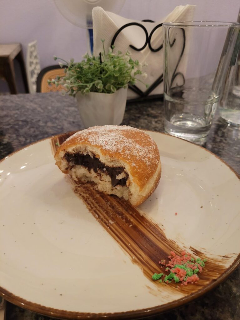 インドにドイツ料理がありました - それはどれほど本物のように見えますか？