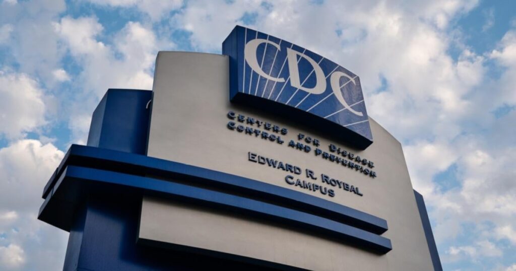 FMR。 CDCディレクターは、CDCのWebサイトを信頼できなくなると言います。