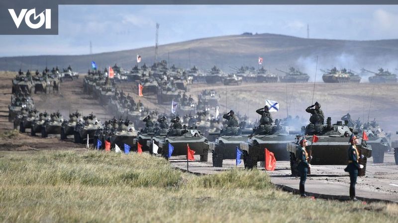 Showing Off Massive Combat Equipment, China Holds October 2025 Military Parade