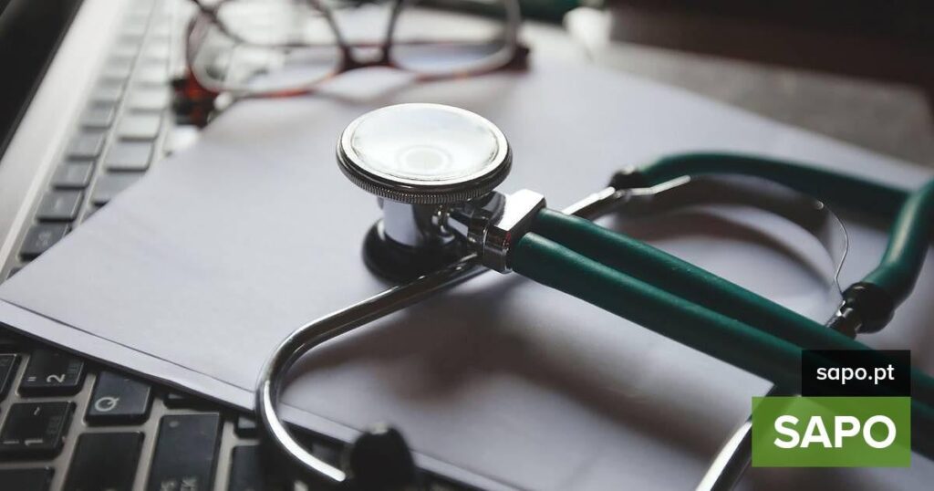 NHSに登録された外国人は100万近くです。