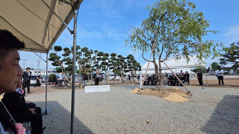 8月4日は富山県戦後80年記念植樹式及び慰霊祭に出席。 - 藤井だいすけ（フジイダイスケ） ｜ 選挙ドットコム