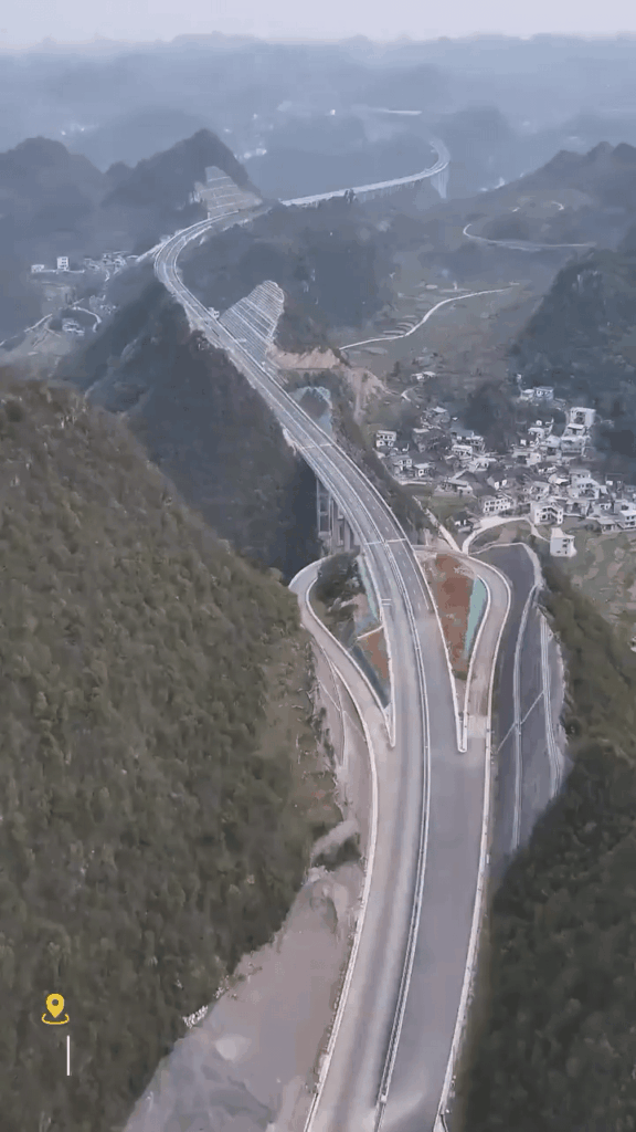 私たちは約30年間višňovéトンネルを建設します。一方、中国で...