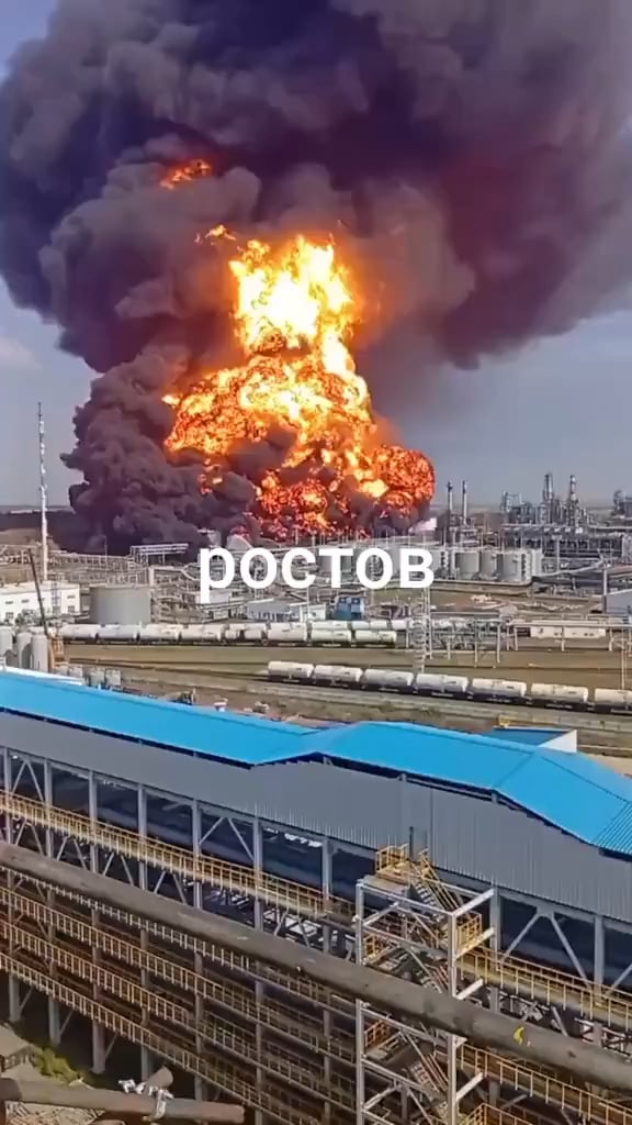 ロシア、ノヴォシュティンスクオイル製油所：4日目：制御不能に火災